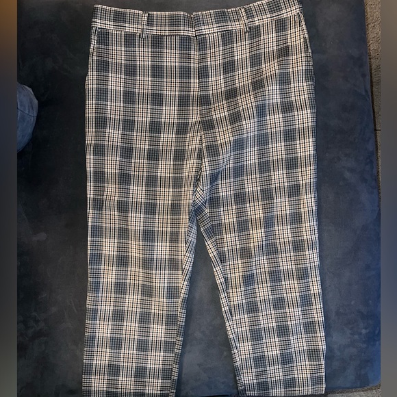 Forever 21 - Picture 2 of 3